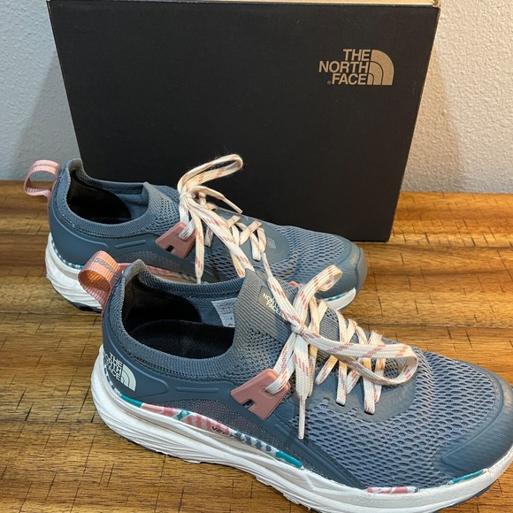 NORTH FACE Women's Vectiv Hypnum athletic sneaker US 7 Goblin Blue / Rose Dawn - Picture 4 of 8